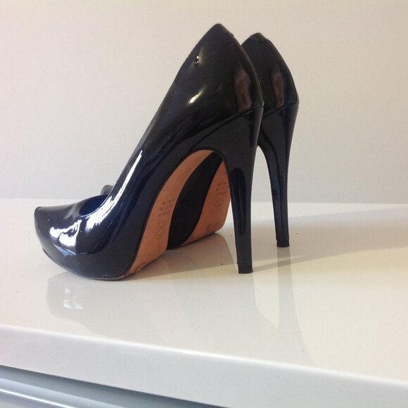Black Patent Pumps - Picture 3 of 4